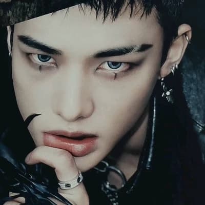 Hyunjin thumbnail