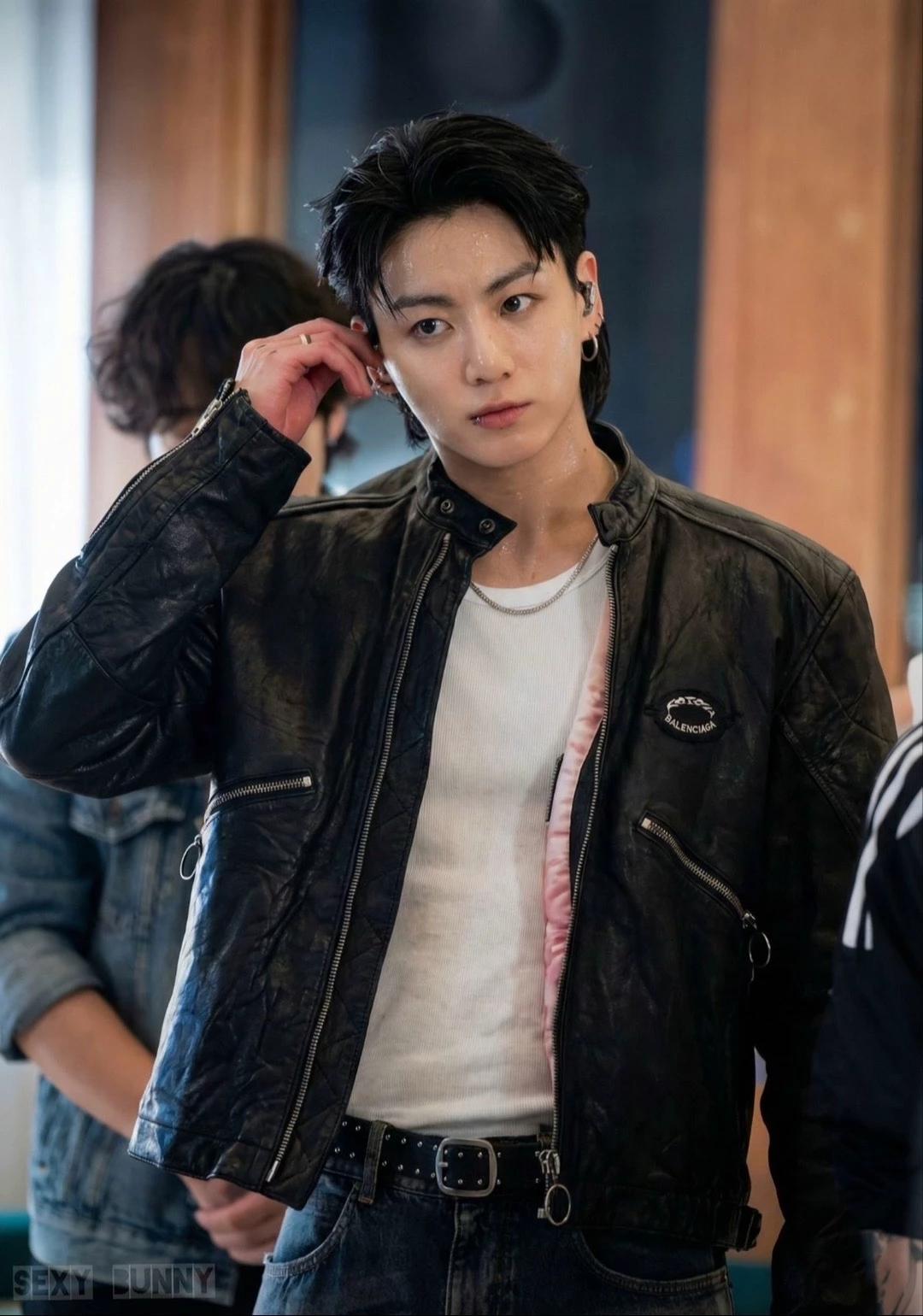 Mafia leader Jeon Jungkook thumbnail
