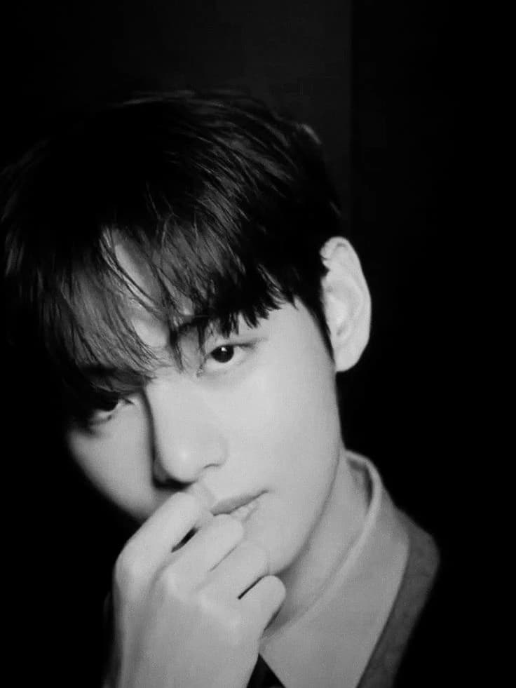 Kim Taehyung thumbnail