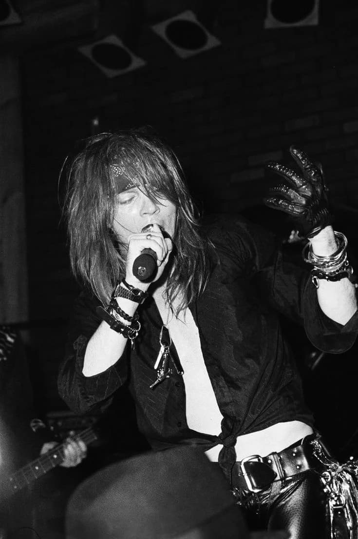 𝄞⨾𓍢ִ໋ AXL ROSE....— thumbnail