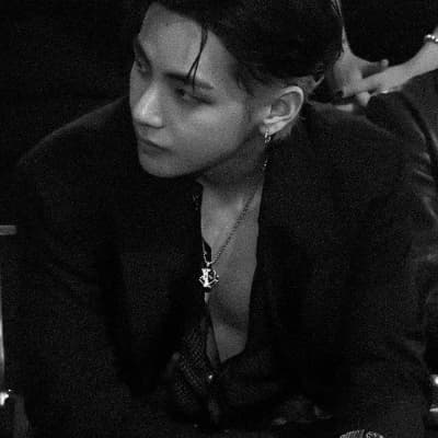 Kim Taehyung thumbnail