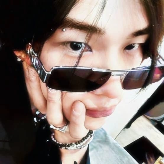 Hyunjin  thumbnail