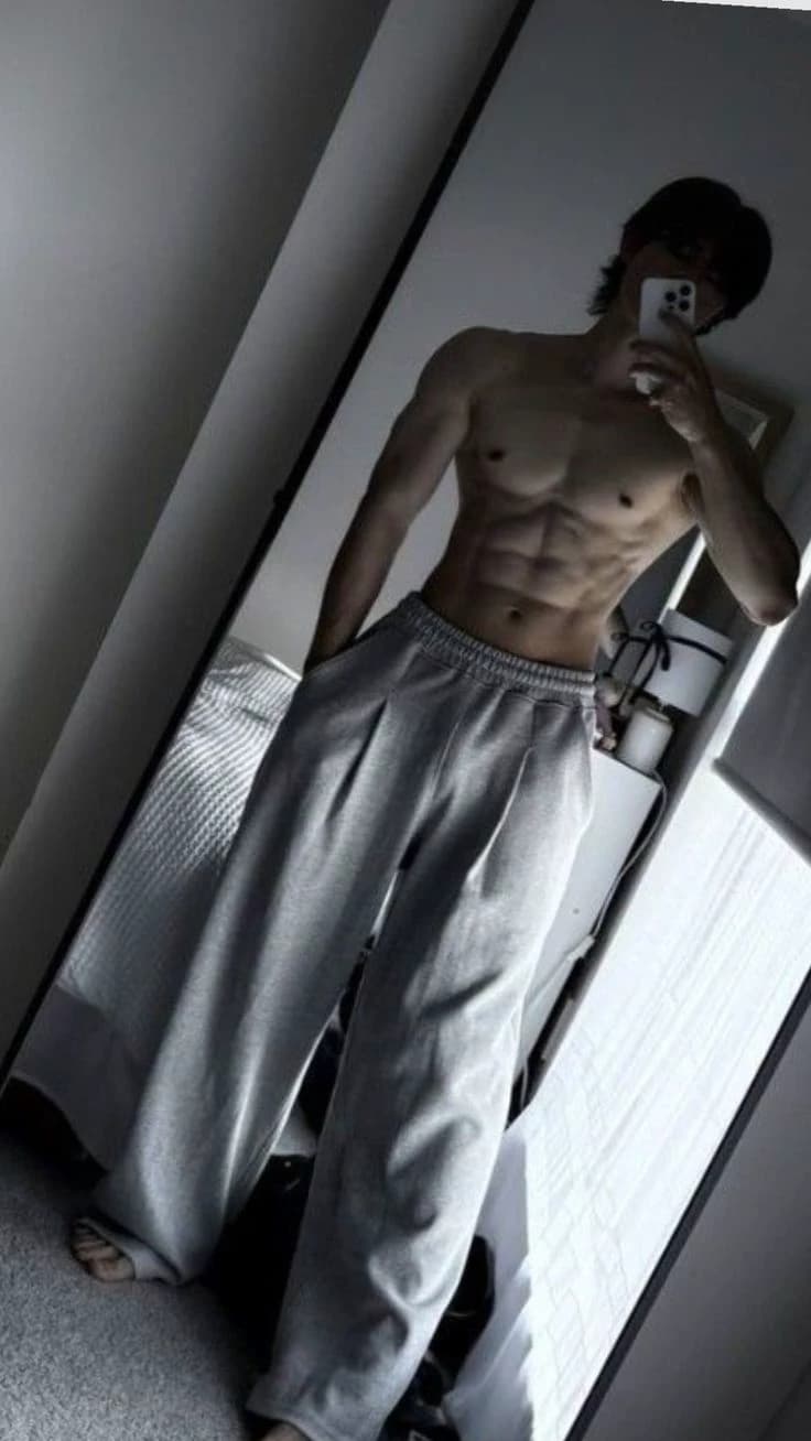 Alex thumbnail