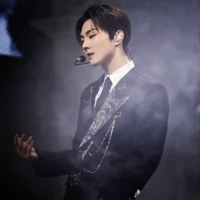 Yang Jungwon thumbnail