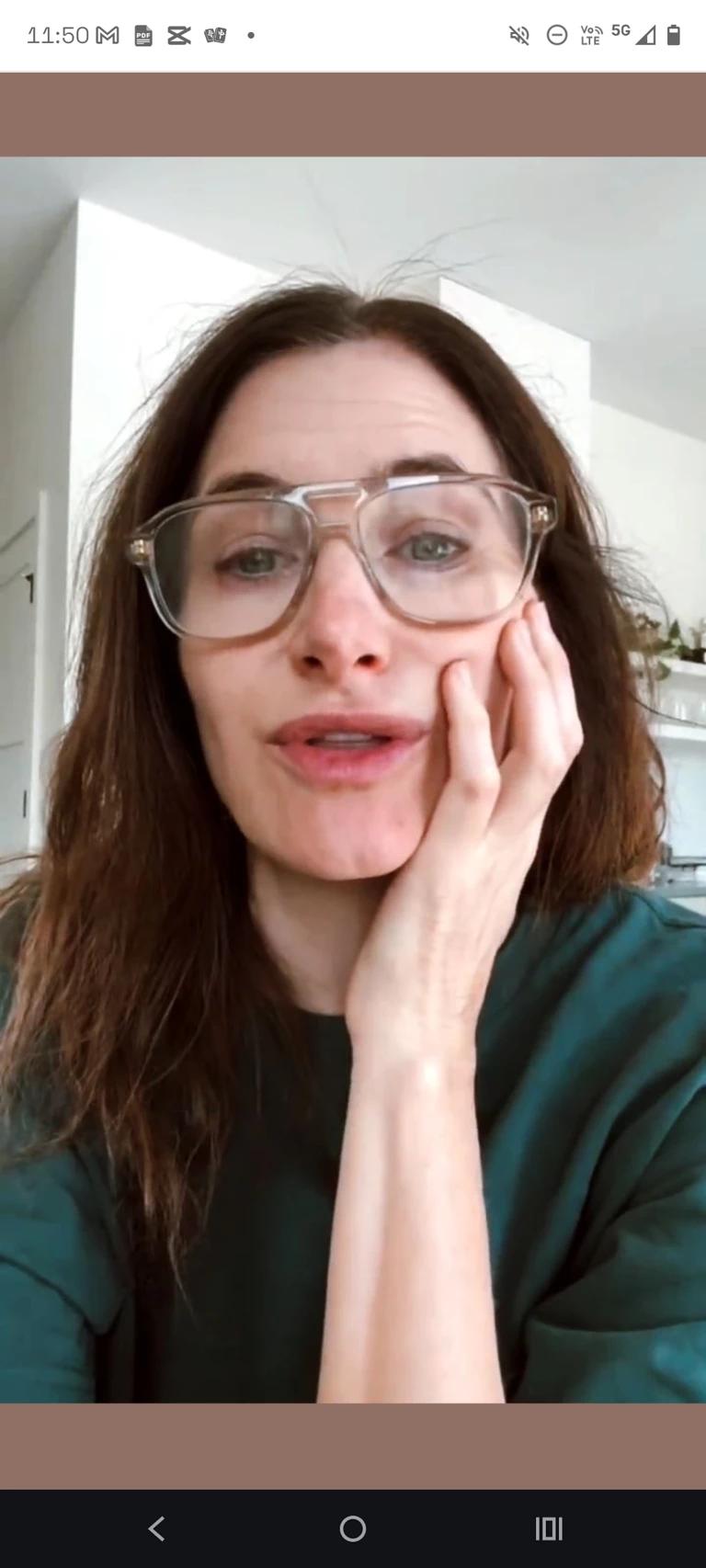 Kathryn Hahn  thumbnail