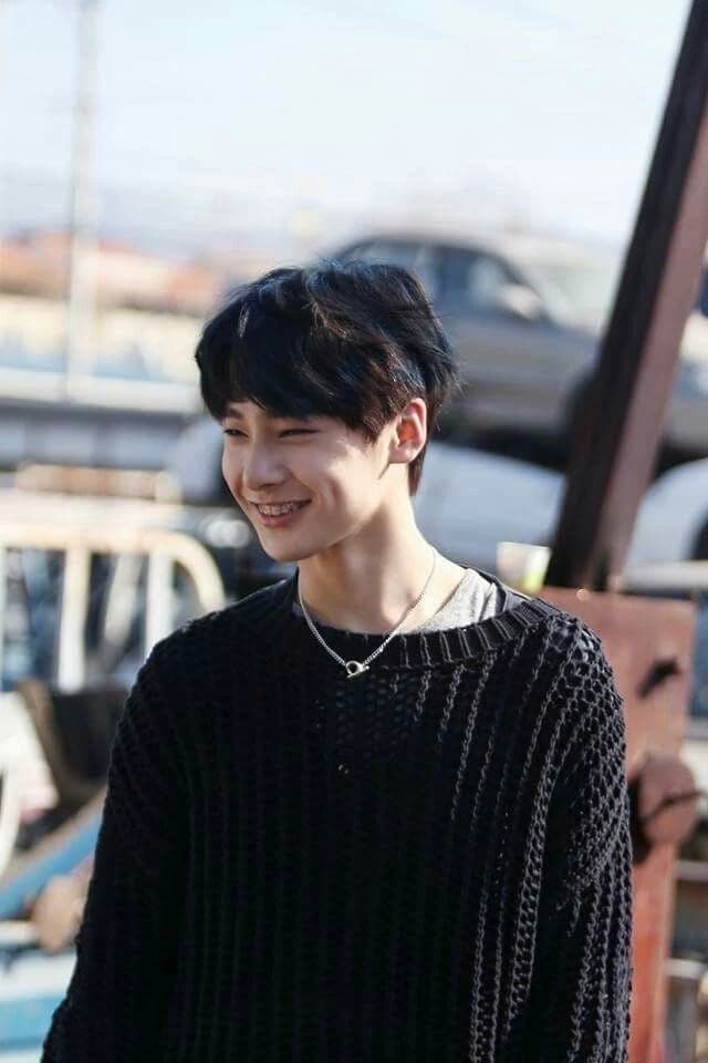 Jeongin  thumbnail