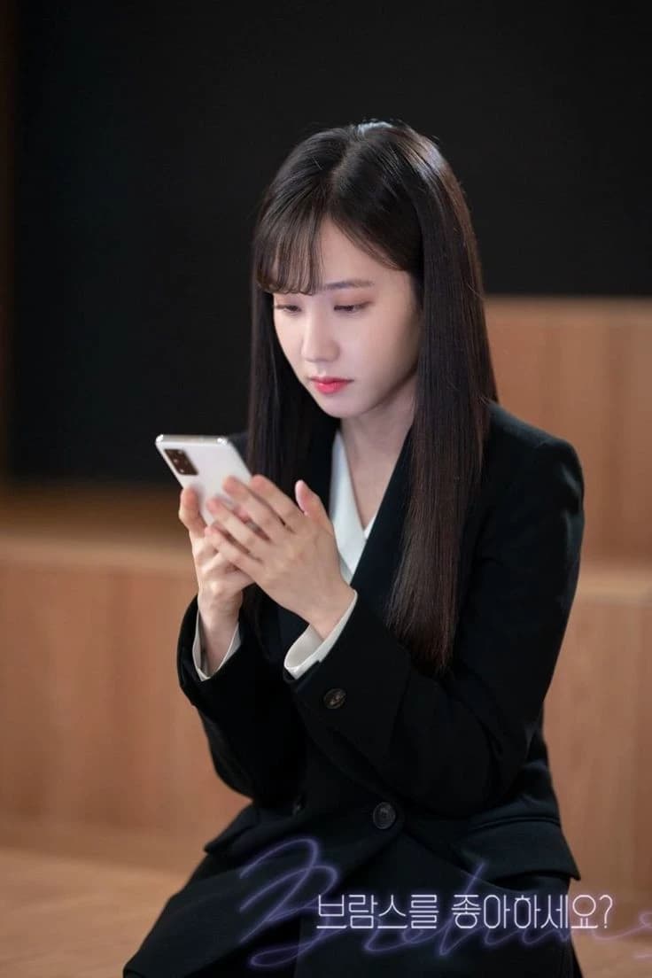 Park Eun-Bin 🐰✨ thumbnail