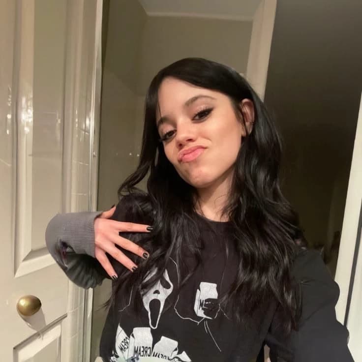 Jenna ortega thumbnail