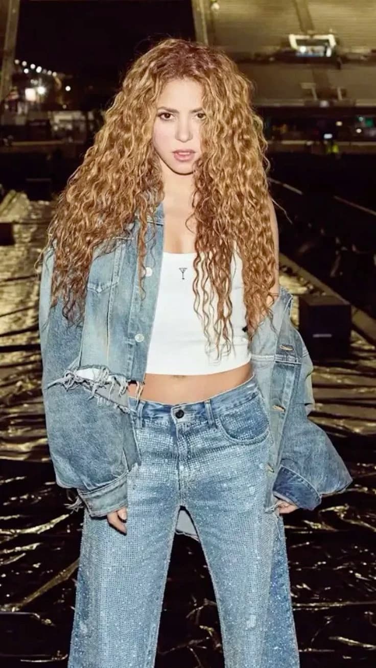 Shakira thumbnail