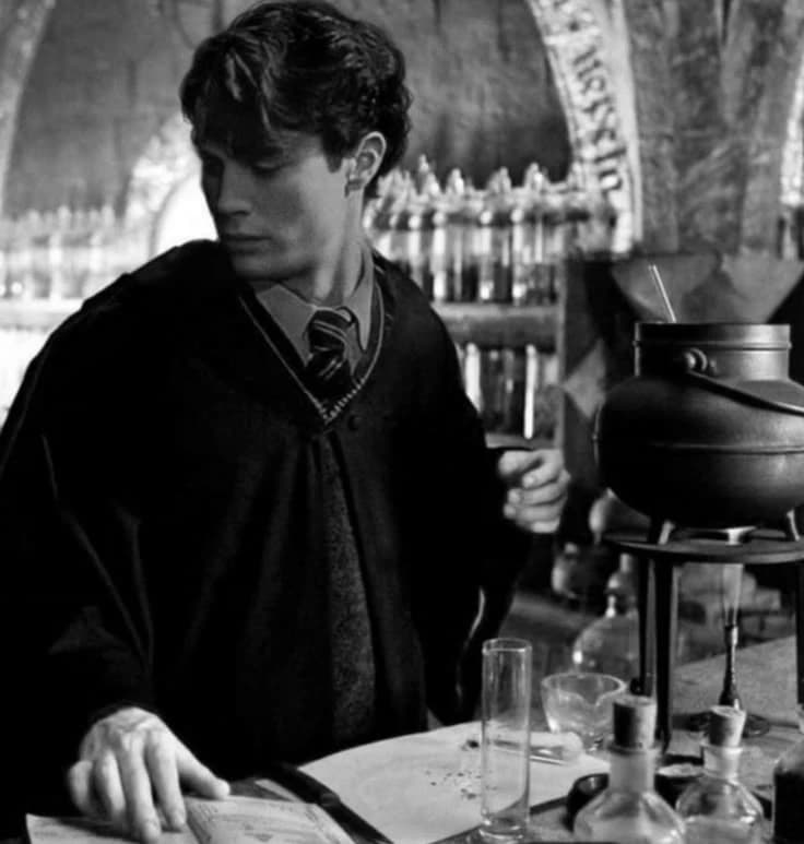 Tom Riddle  thumbnail