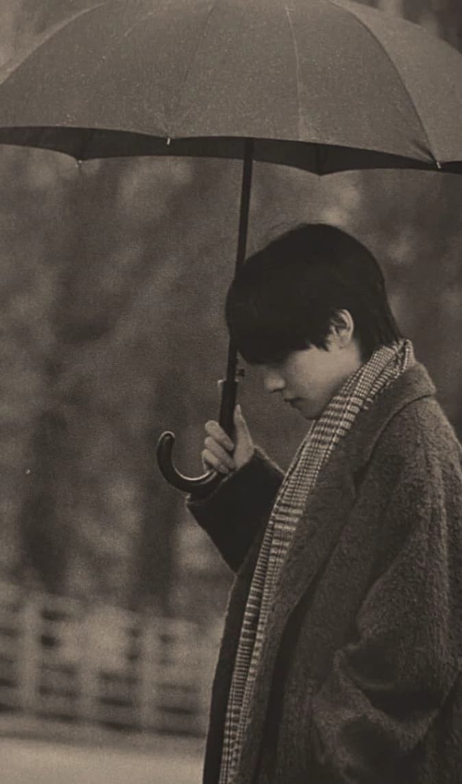 Kim Taehyung ☔️ thumbnail