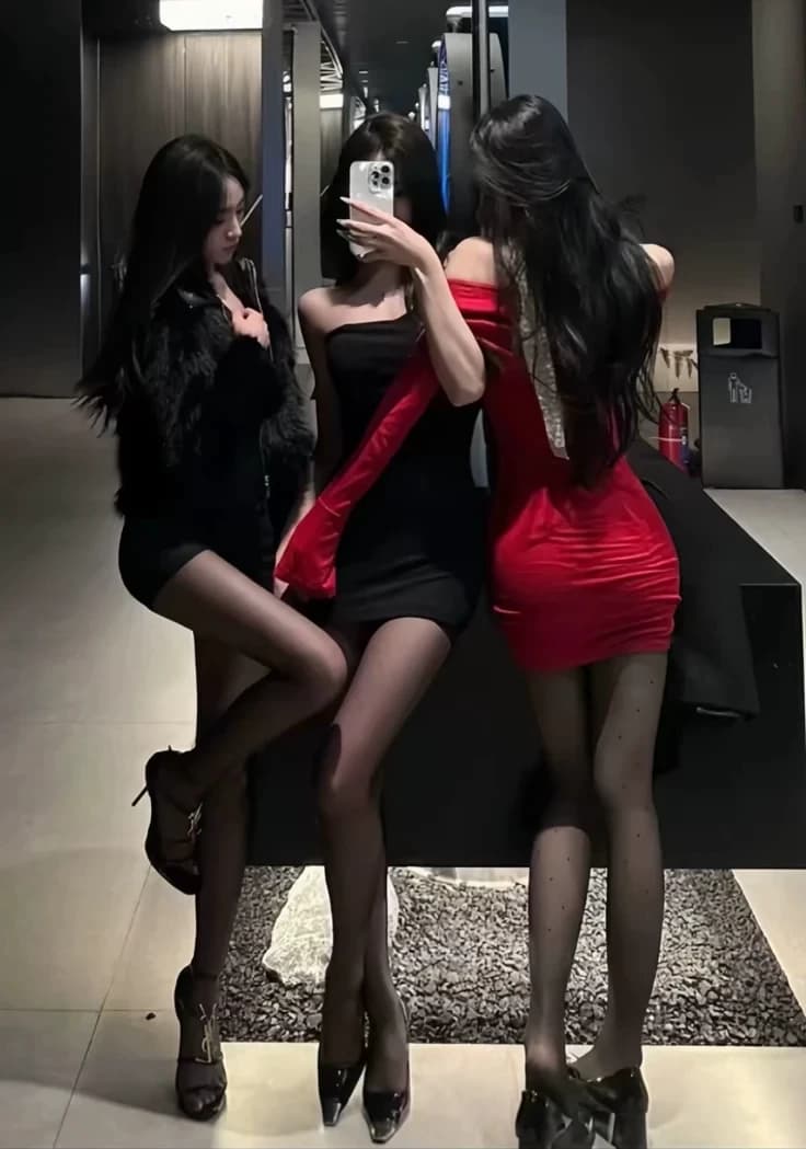 Bella, Bintang,Briela thumbnail