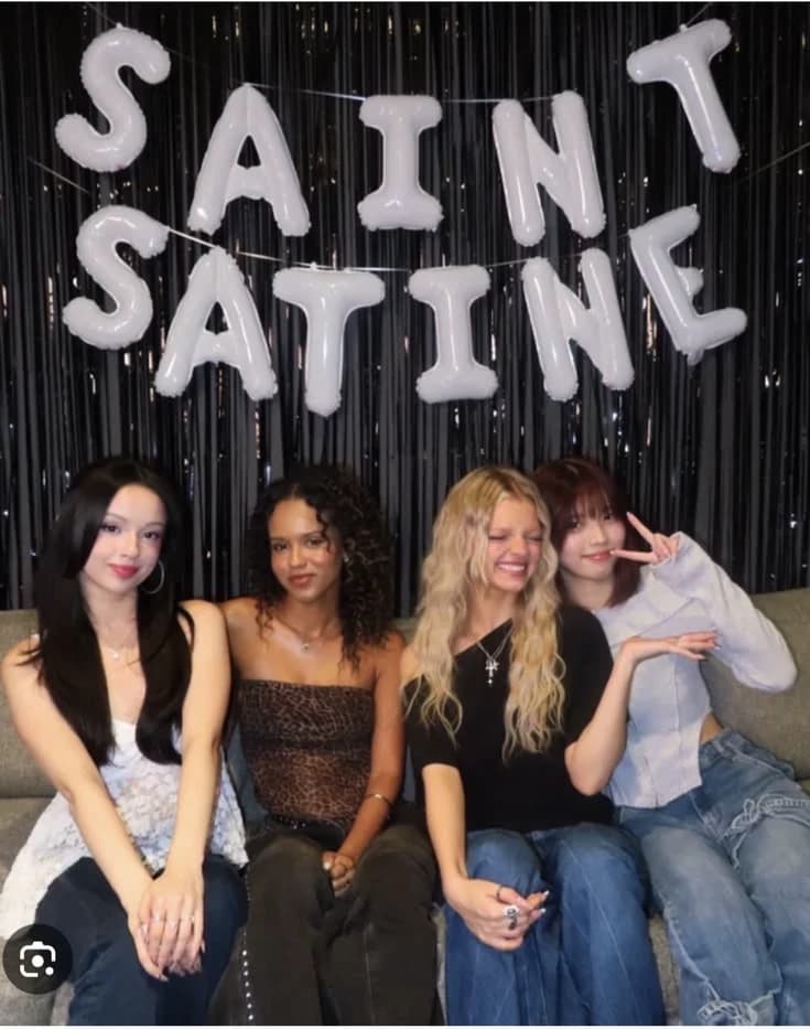 Saint Satine (pero con un Pick me boy) thumbnail