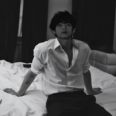 Kim Taehyung thumbnail