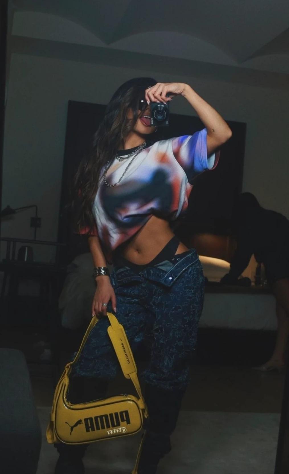 Becky g thumbnail