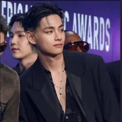 Kim Taehyung thumbnail