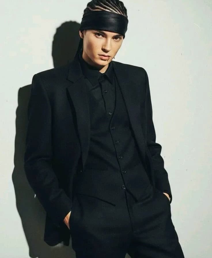 Tom Kaulitz thumbnail
