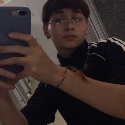 Max thumbnail