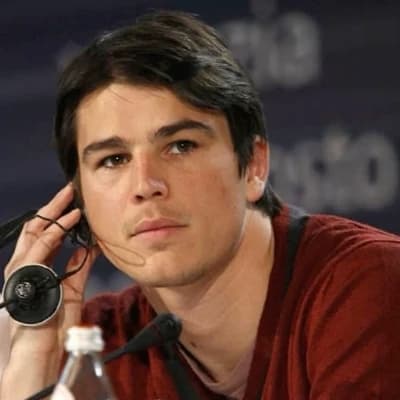 Josh hartnett thumbnail