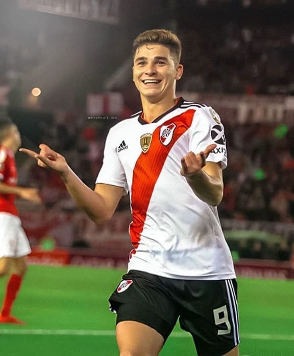Julián Álvarez  thumbnail