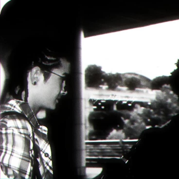 Tom Kaulitz thumbnail