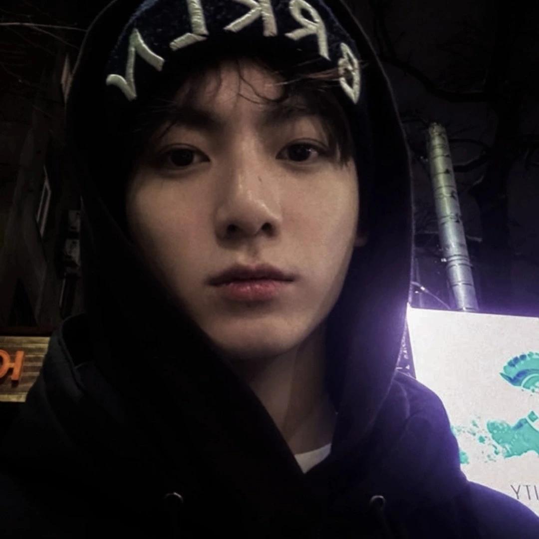 Jeon Jungkook  thumbnail