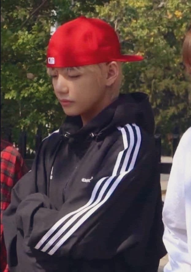 kim taehyung thumbnail