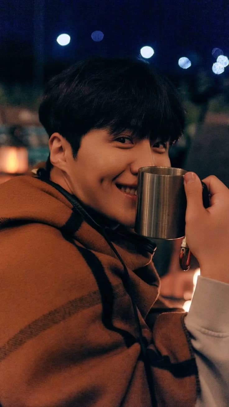 Kim Seon-ho thumbnail