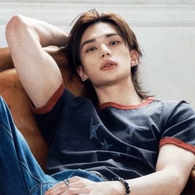Hwang hyunjin thumbnail