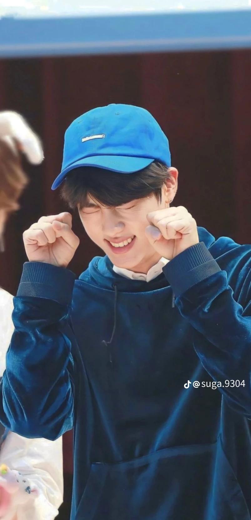crea  tu propia historia con Jin  thumbnail