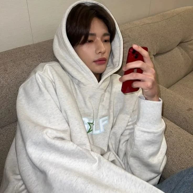 Hyunjin thumbnail
