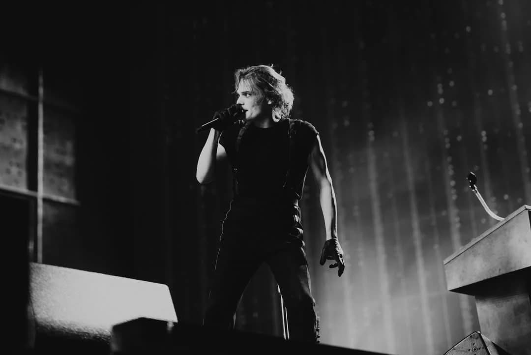 Gerard Way thumbnail