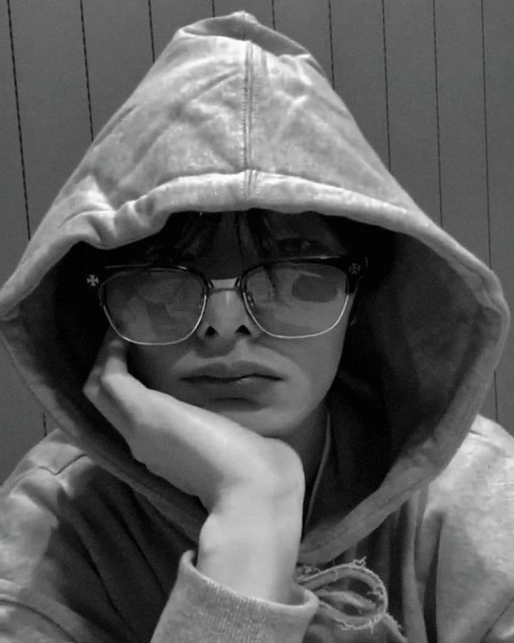Jeongin - Your handsome neighbor thumbnail