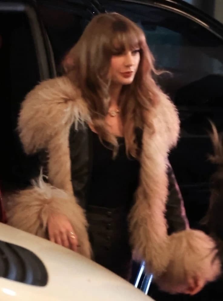 taylor swift thumbnail