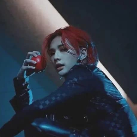 Hwang Hyunjin thumbnail