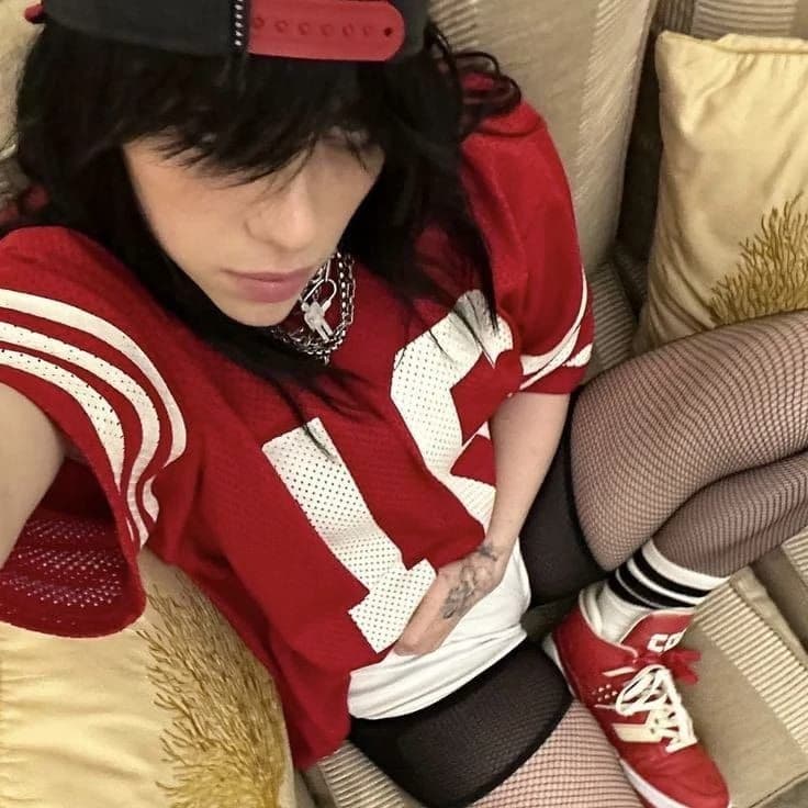 WLW/GL -billie elish- thumbnail