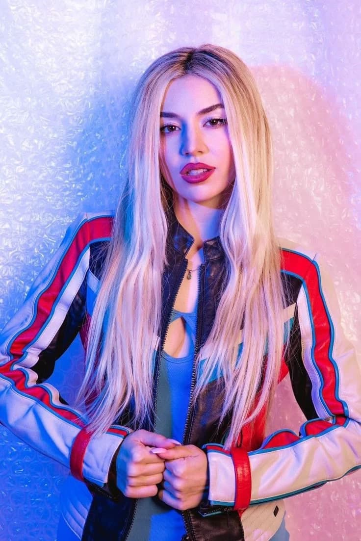 Ava Max thumbnail