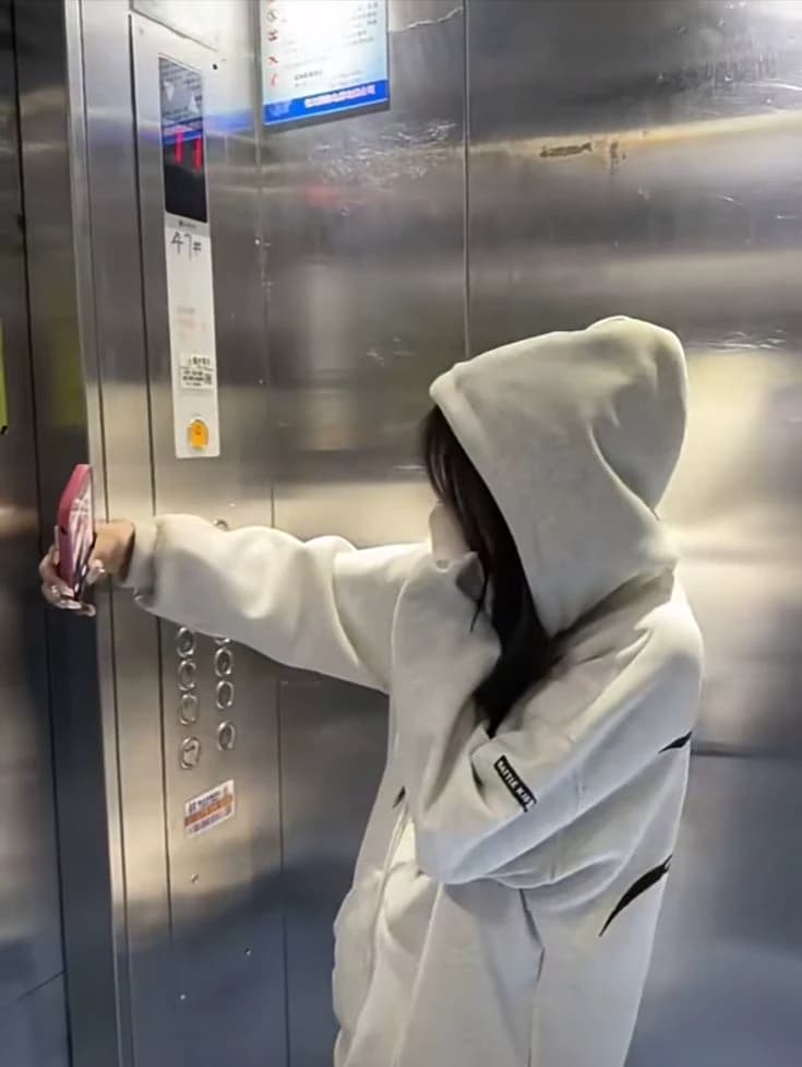 Aria  thumbnail