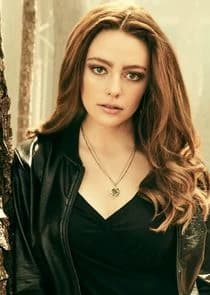 Danielle Rose Russell thumbnail