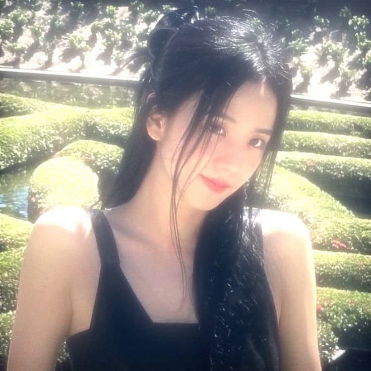 Blackpink x Jisoo thumbnail