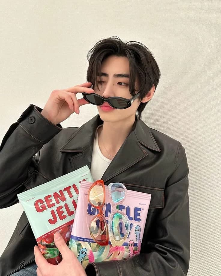Sunghoon thumbnail