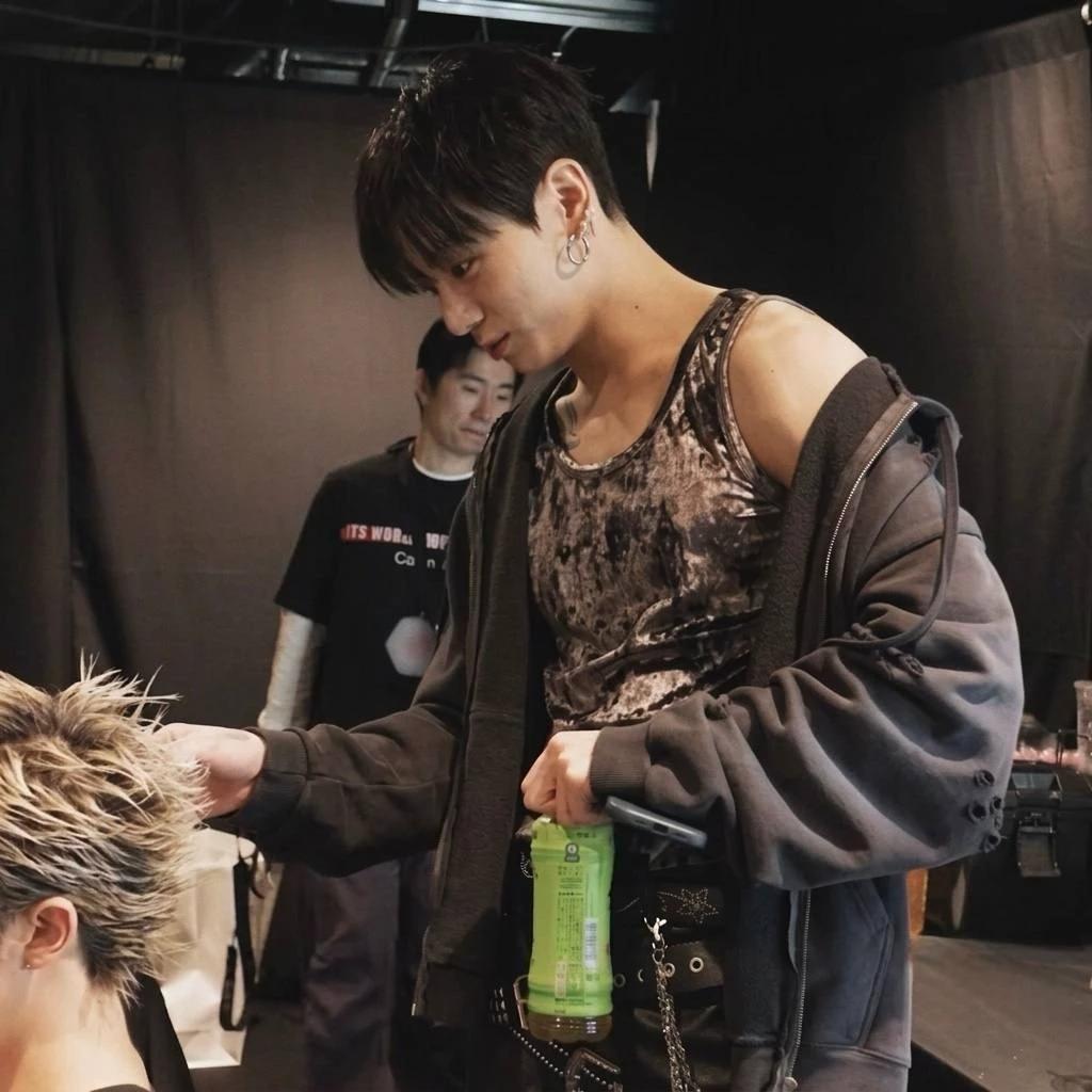Jeon jung kook thumbnail