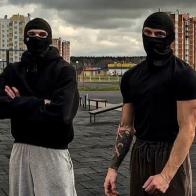 Bf and brothers  thumbnail