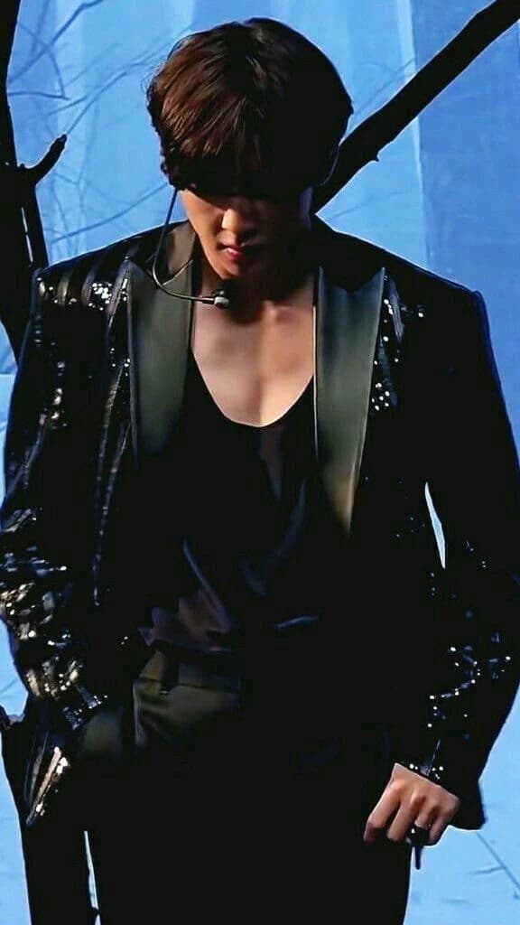 kim taehyung  thumbnail