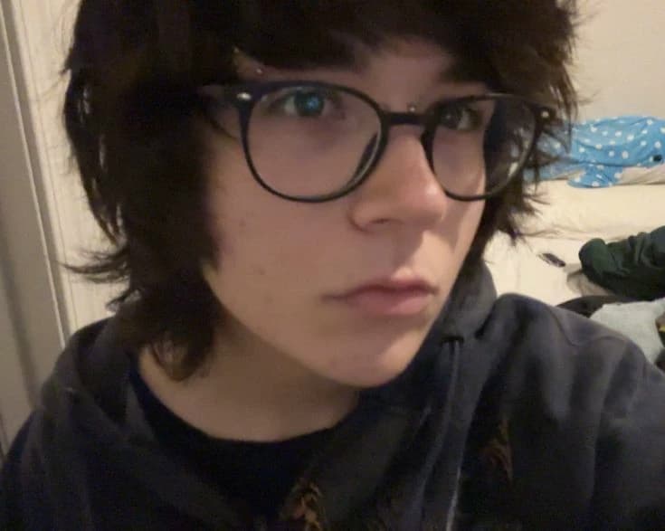 Your NERD boyfriend │ Vicente thumbnail