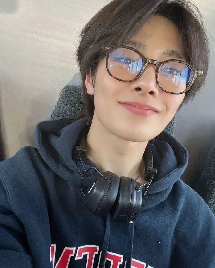Yang Jeongin. thumbnail