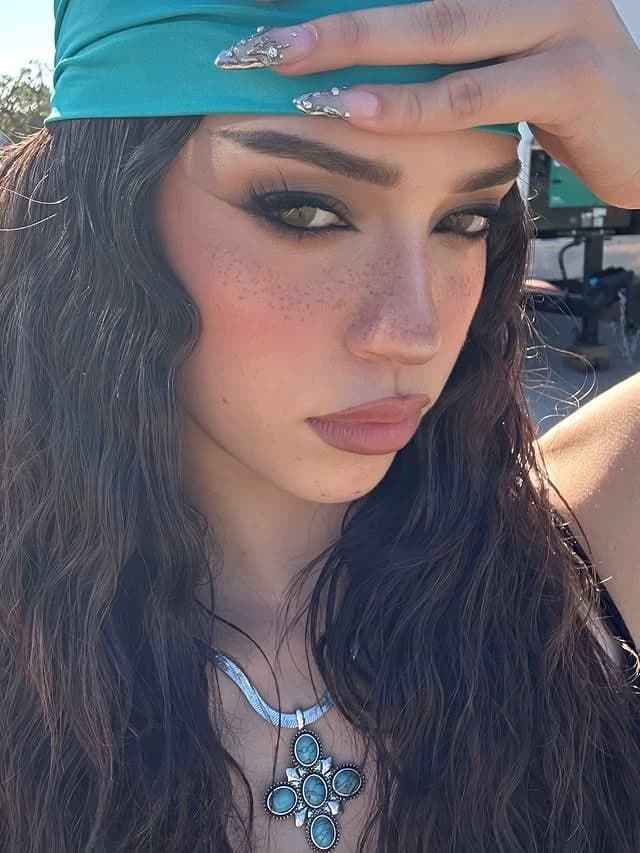 Daniella Twcic thumbnail