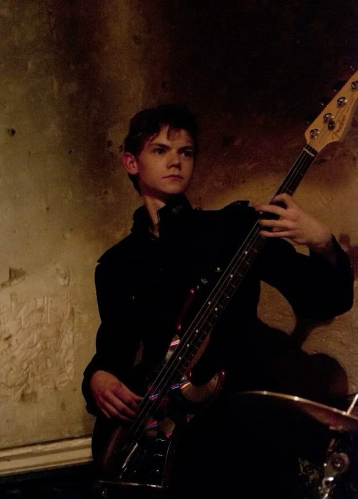 Thomas brodie sangster  thumbnail