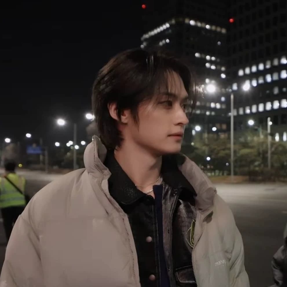 Lee know thumbnail
