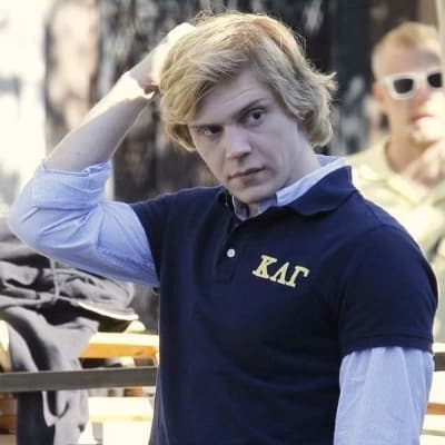 Evan Peters thumbnail